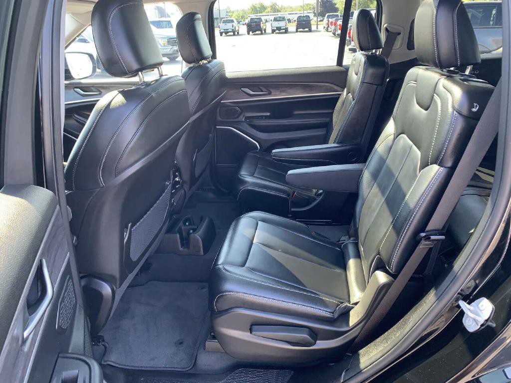 2023 Jeep Grand Cherokee Image 17