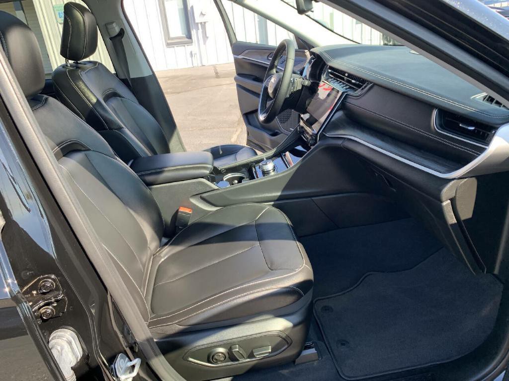 2023 Jeep Grand Cherokee Image 32