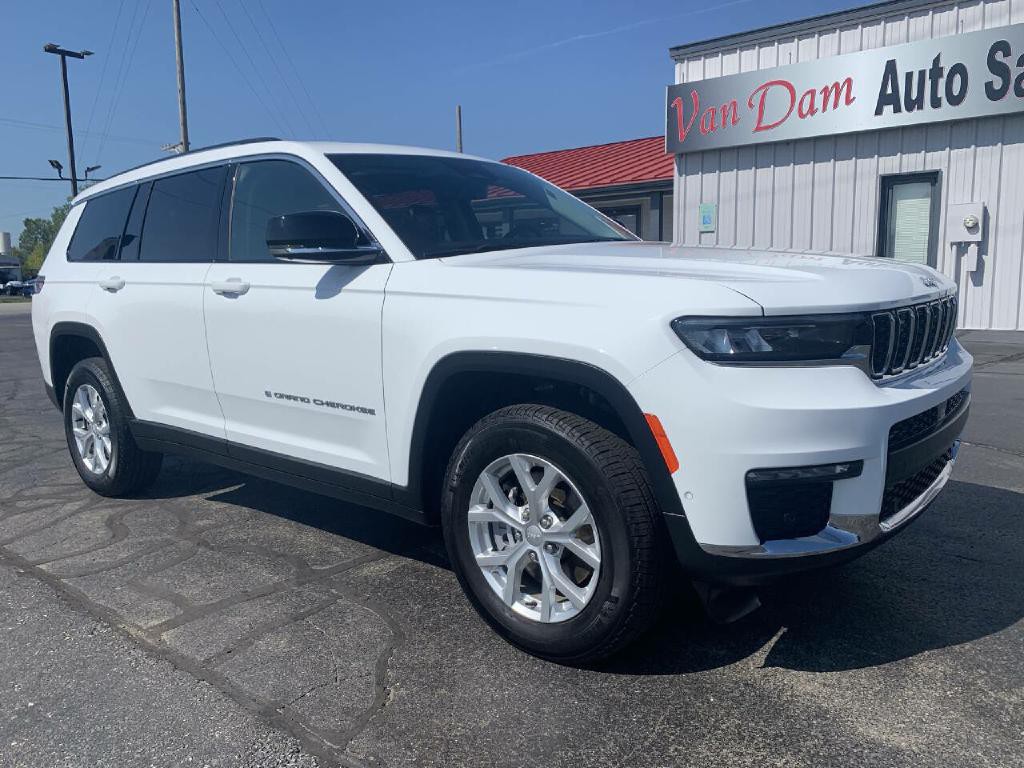 2023 Jeep Grand Cherokee Image 2