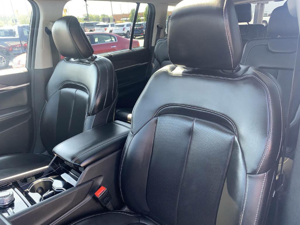 2023 Jeep Grand Cherokee Image 13