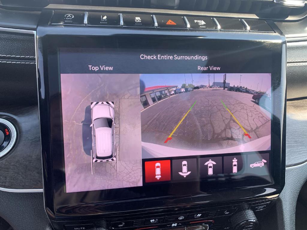 2023 Jeep Grand Cherokee Image 18