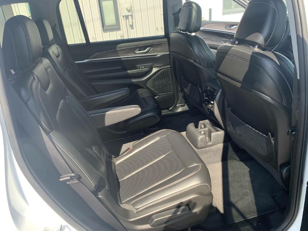 2023 Jeep Grand Cherokee Image 34