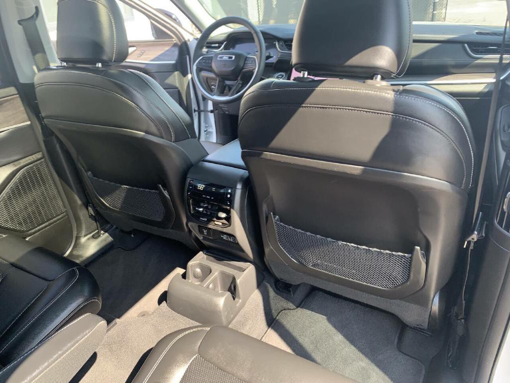 2023 Jeep Grand Cherokee Image 36