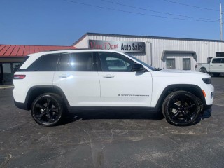 Image for 2024 Jeep Grand Cherokee Altitude ID: 6882806