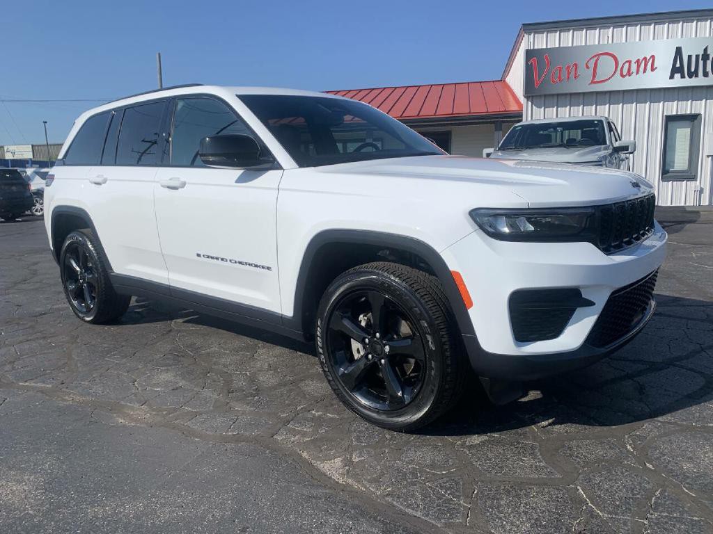 2024 Jeep Grand Cherokee Image 3