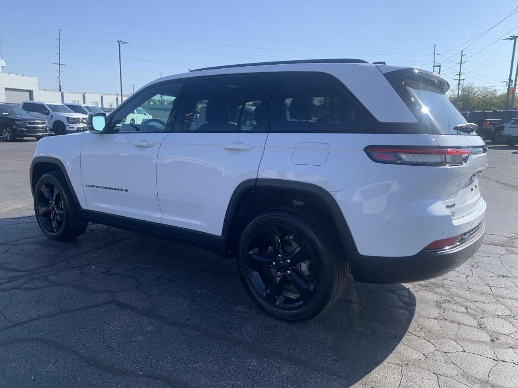 2024 Jeep Grand Cherokee Image 5