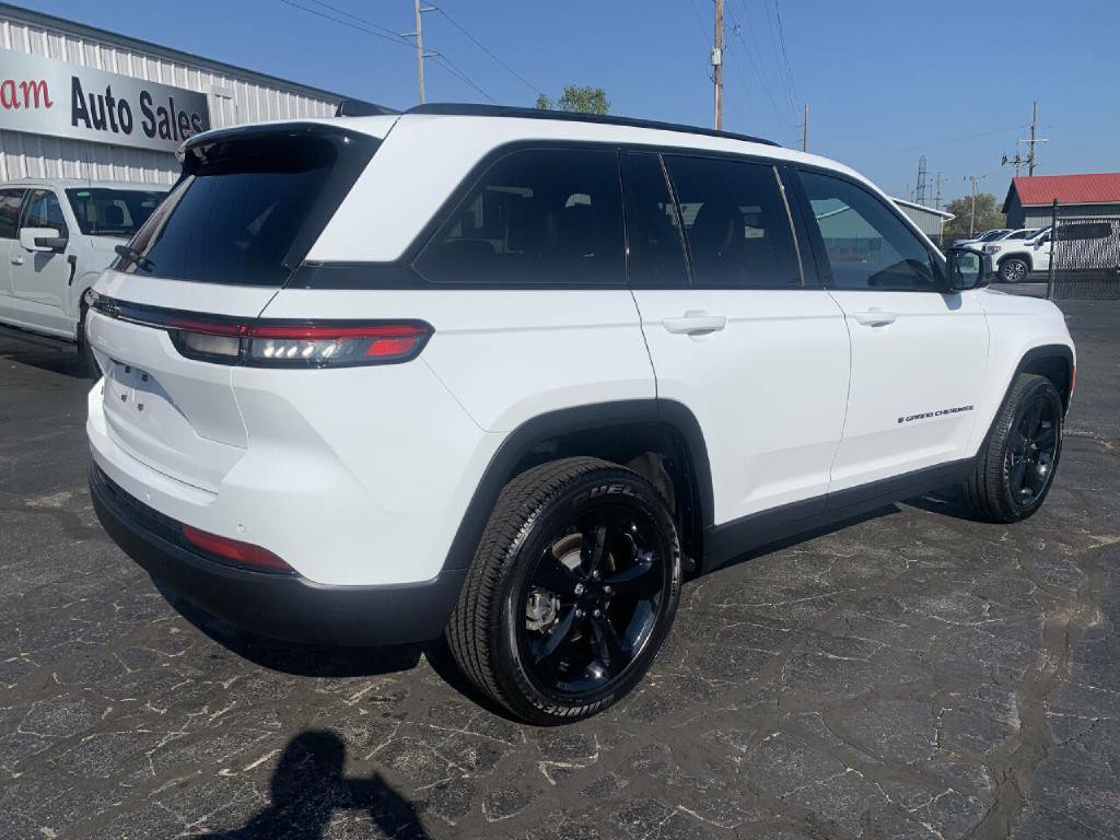 2024 Jeep Grand Cherokee Image 7