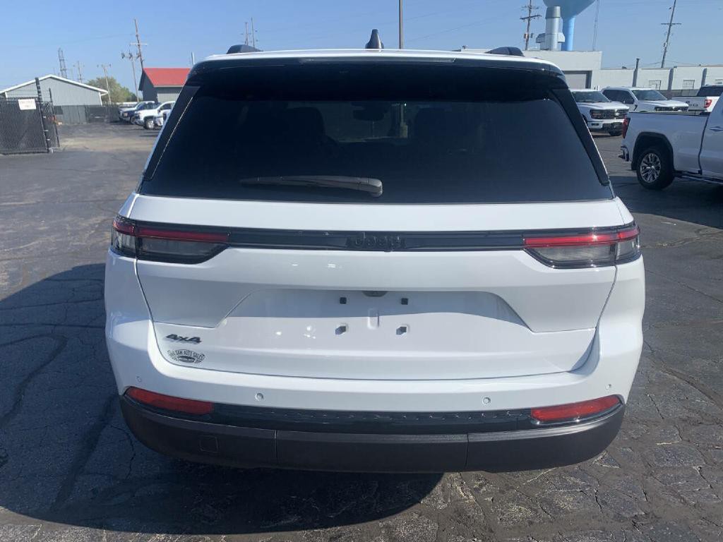 2024 Jeep Grand Cherokee Image 8