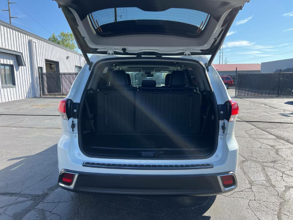 2019 Toyota Highlander Image 9
