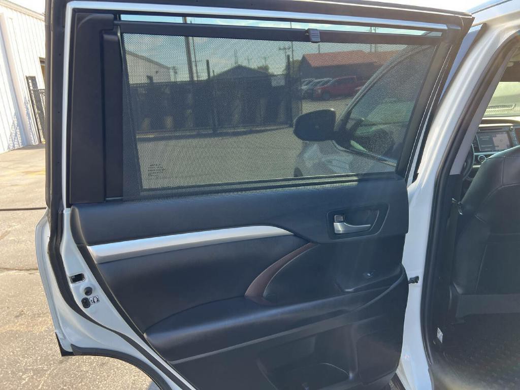 2019 Toyota Highlander Image 14