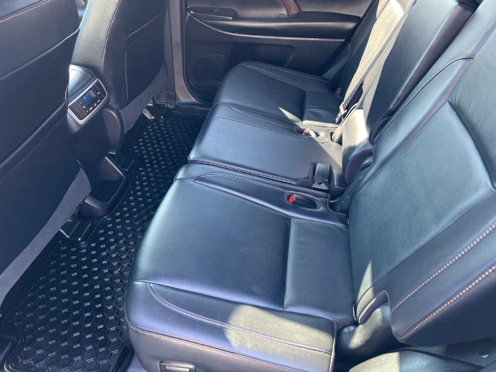 2019 Toyota Highlander Image 15