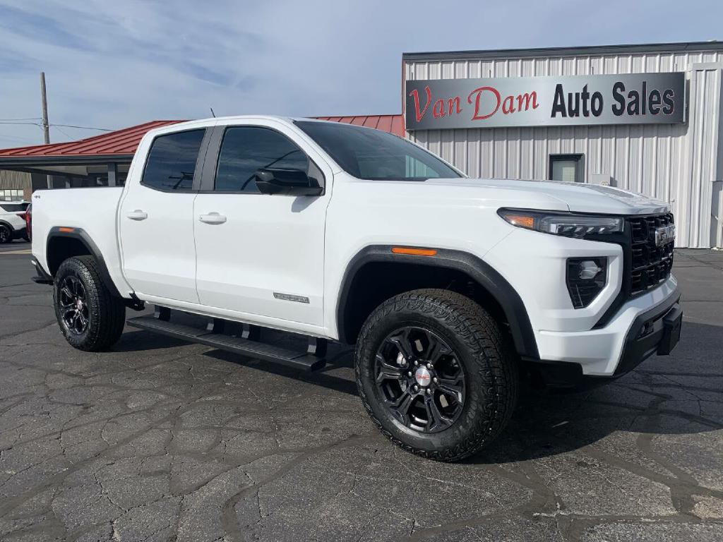 2024 GMC Canyon Image 3
