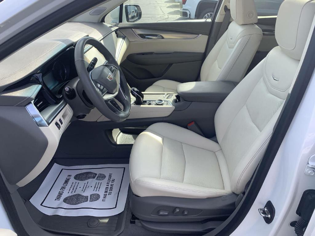 2022 Cadillac XT5 Image 10