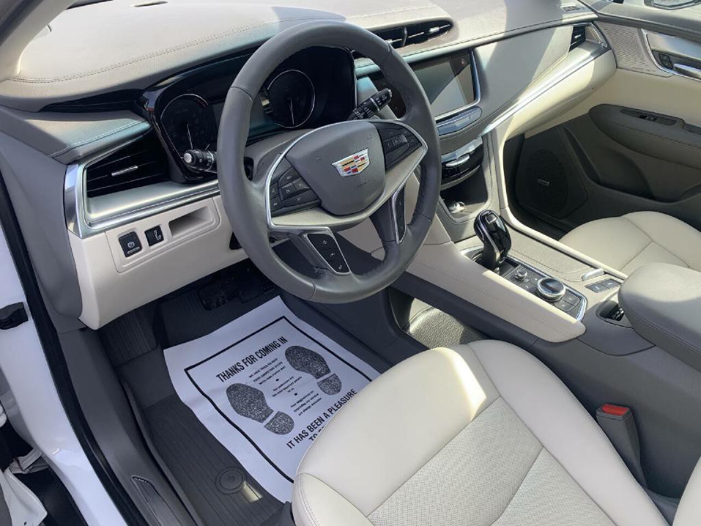 2022 Cadillac XT5 Image 12