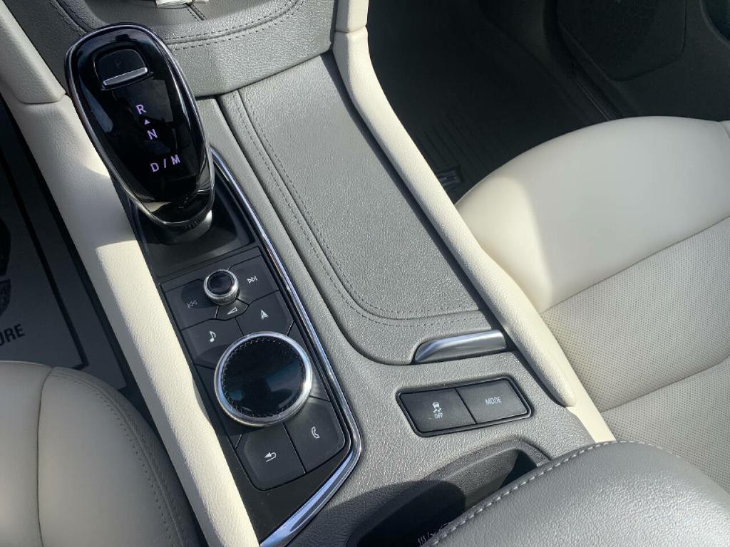 2022 Cadillac XT5 Image 18
