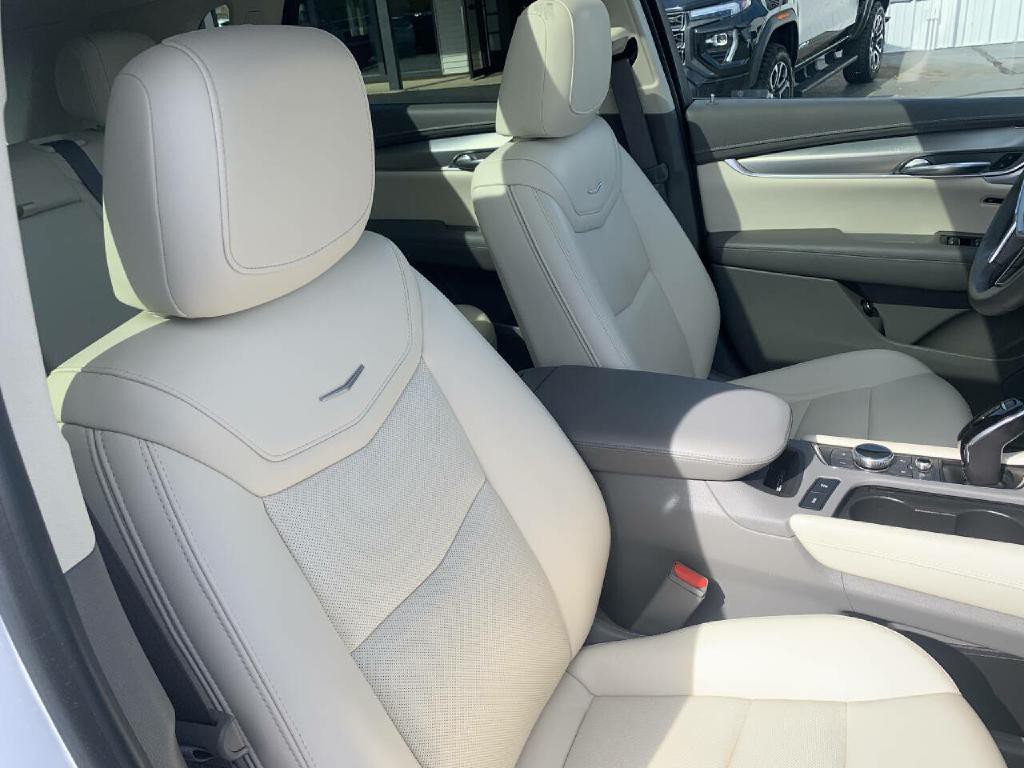 2022 Cadillac XT5 Image 32