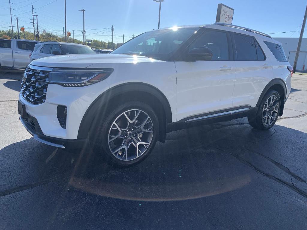 2025 Ford Explorer Image 4