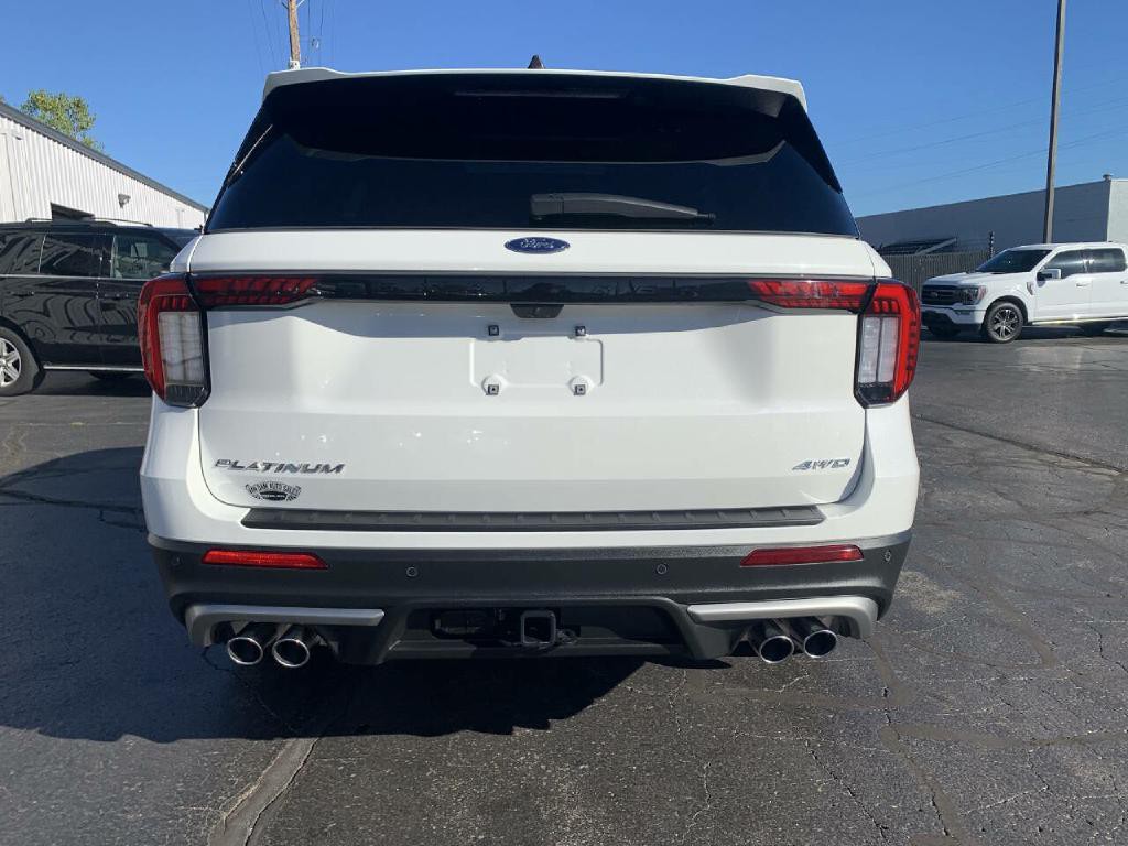 2025 Ford Explorer Image 8