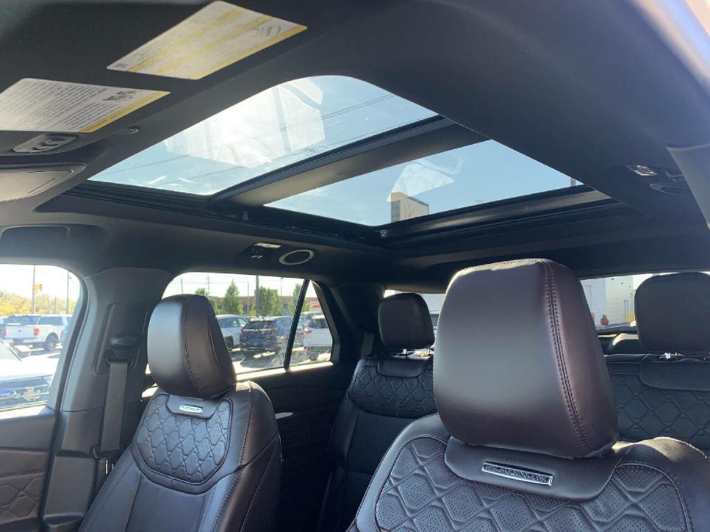 2025 Ford Explorer Image 11