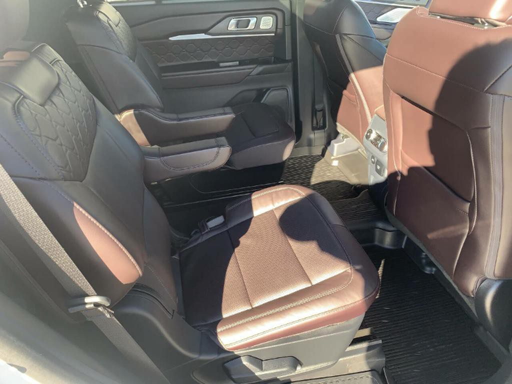 2025 Ford Explorer Image 30