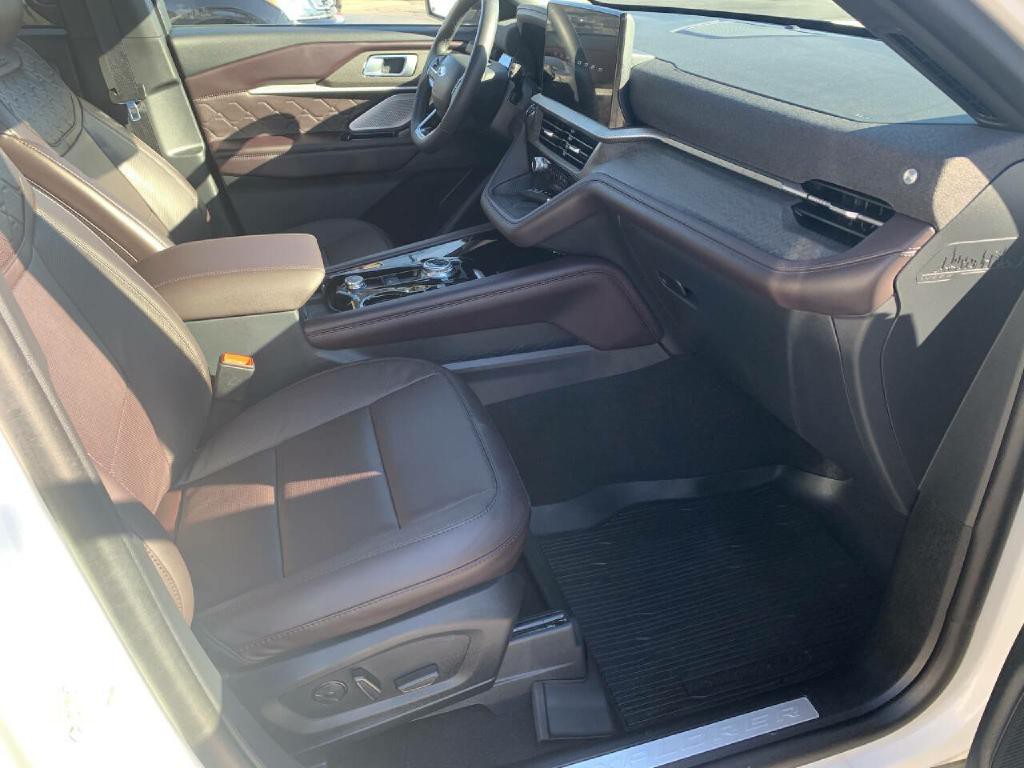 2025 Ford Explorer Image 34