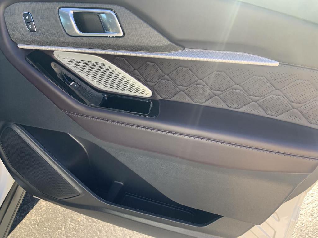 2025 Ford Explorer Image 35