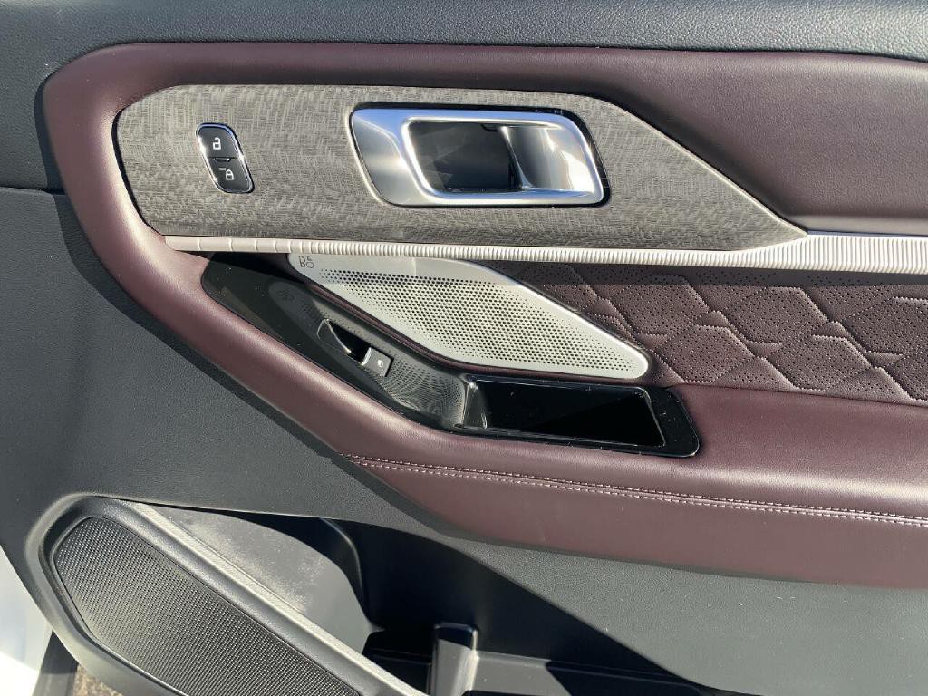 2025 Ford Explorer Image 37