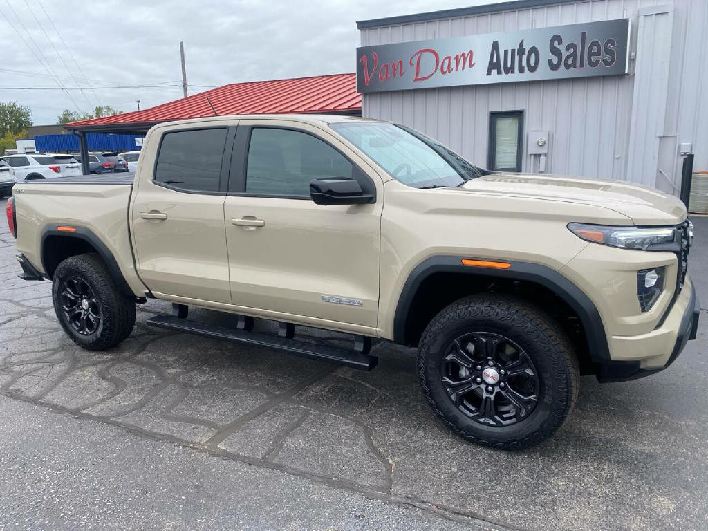 2024 GMC Canyon Image 2