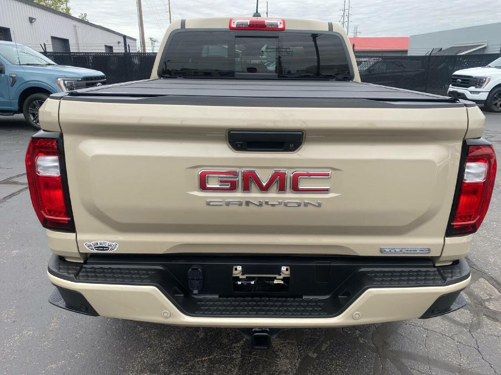 2024 GMC Canyon Image 9