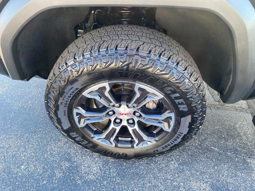 2023 GMC Canyon Image 14