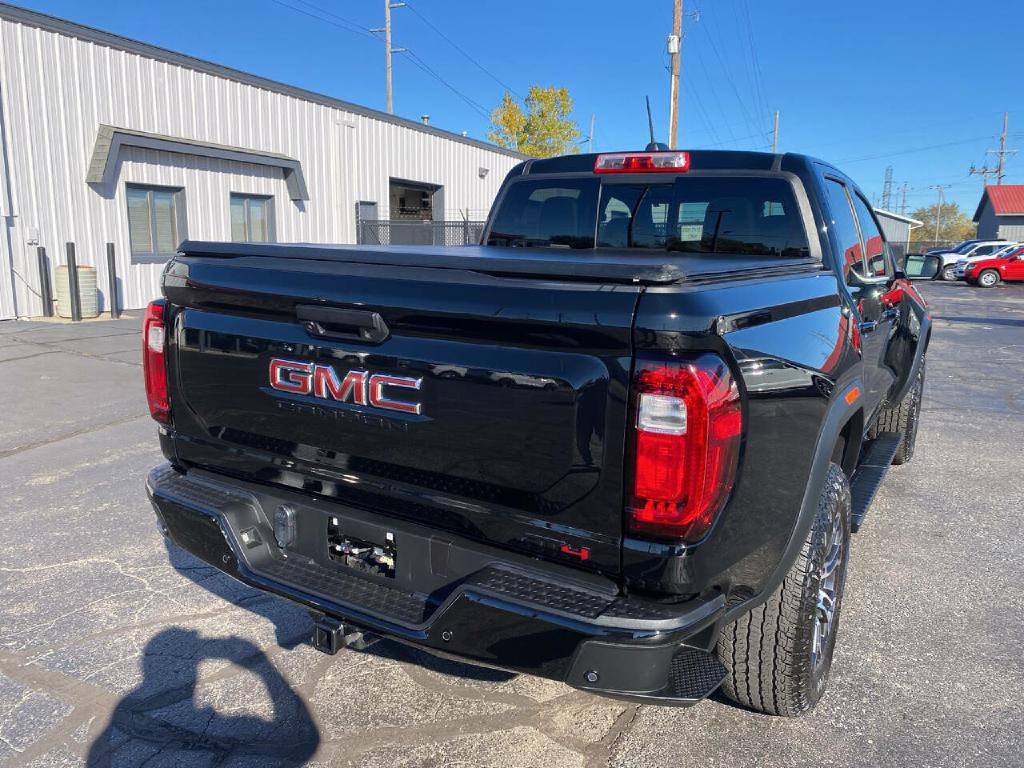 2023 GMC Canyon Image 16