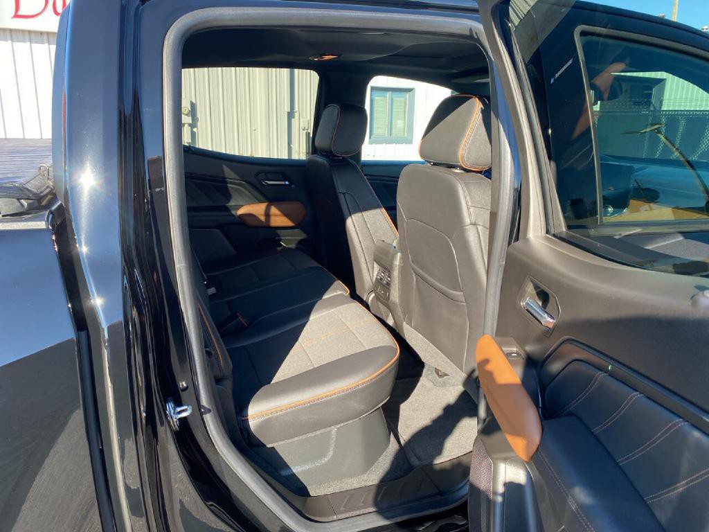 2023 GMC Canyon Image 17