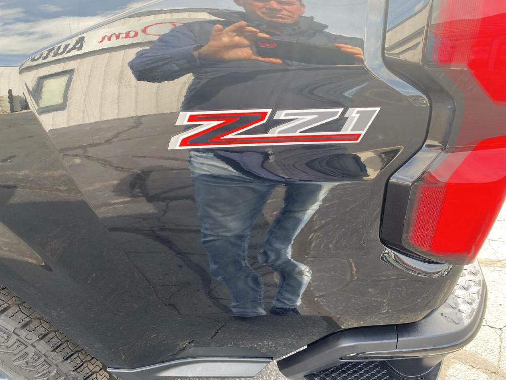 2024 Chevrolet Colorado Image 12