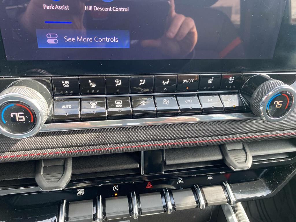 2024 Chevrolet Colorado Image 33