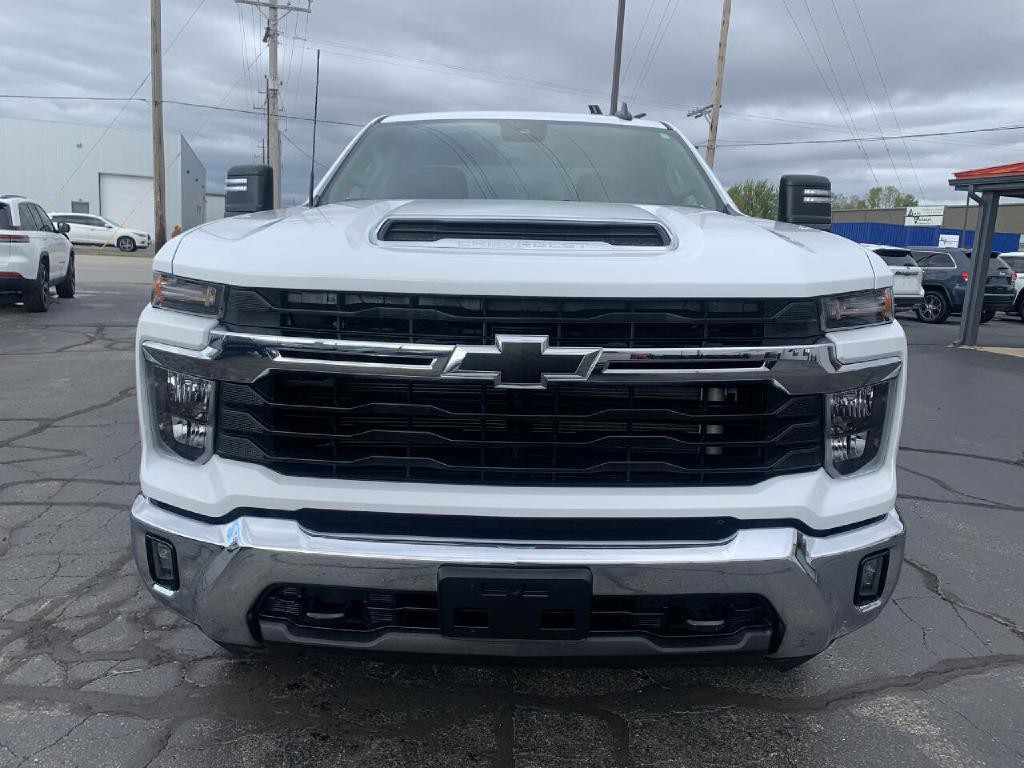 2024 Chevrolet Silverado 1500 Image 4