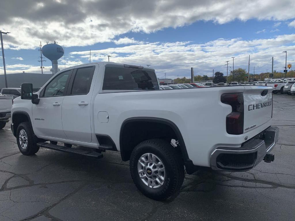 2024 Chevrolet Silverado 1500 Image 7