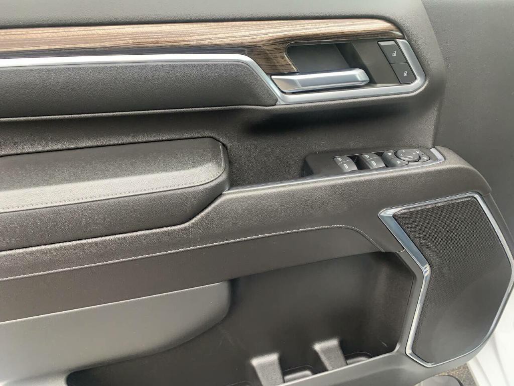 2024 Chevrolet Silverado 1500 Image 12