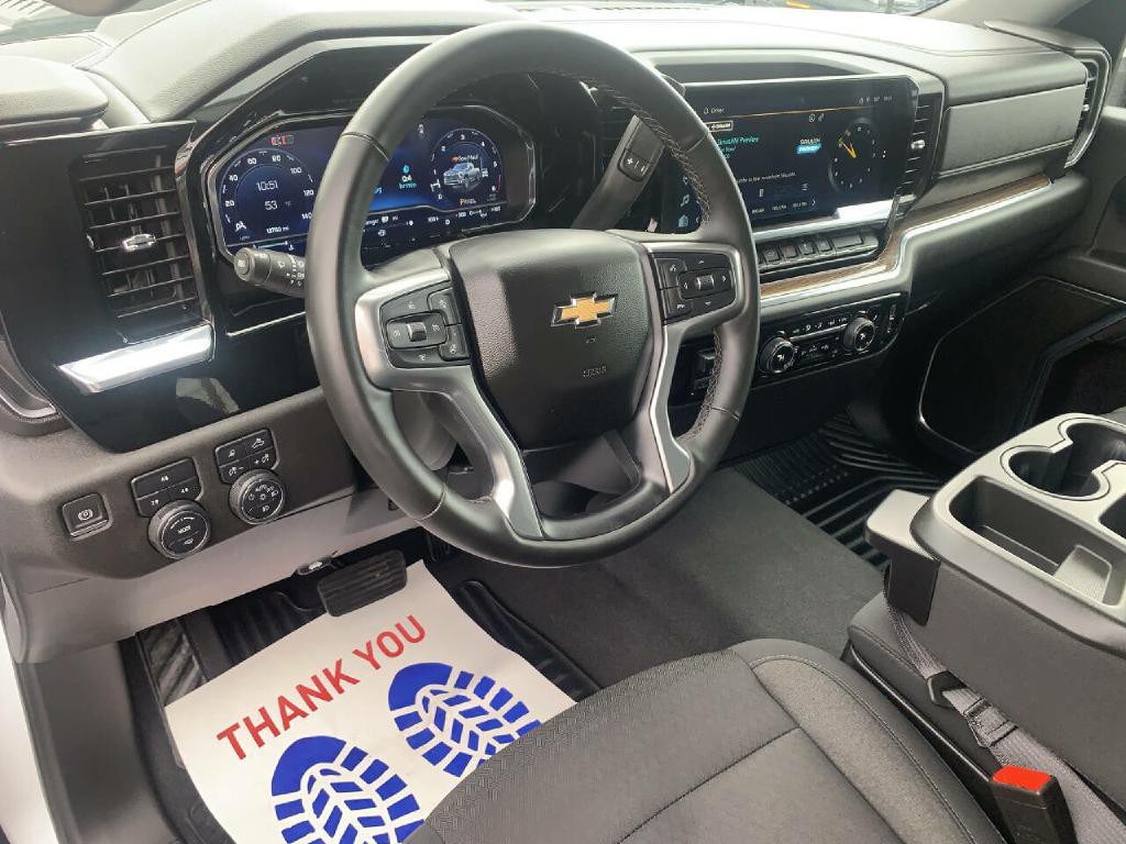 2024 Chevrolet Silverado 1500 Image 13