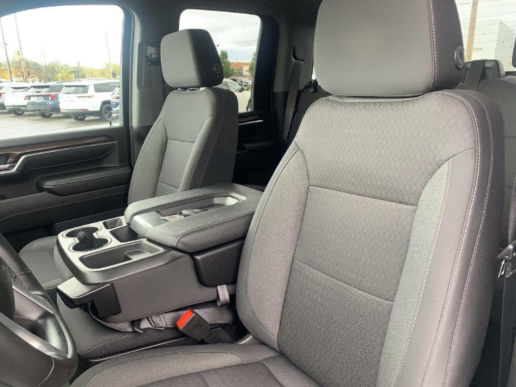 2024 Chevrolet Silverado 1500 Image 15