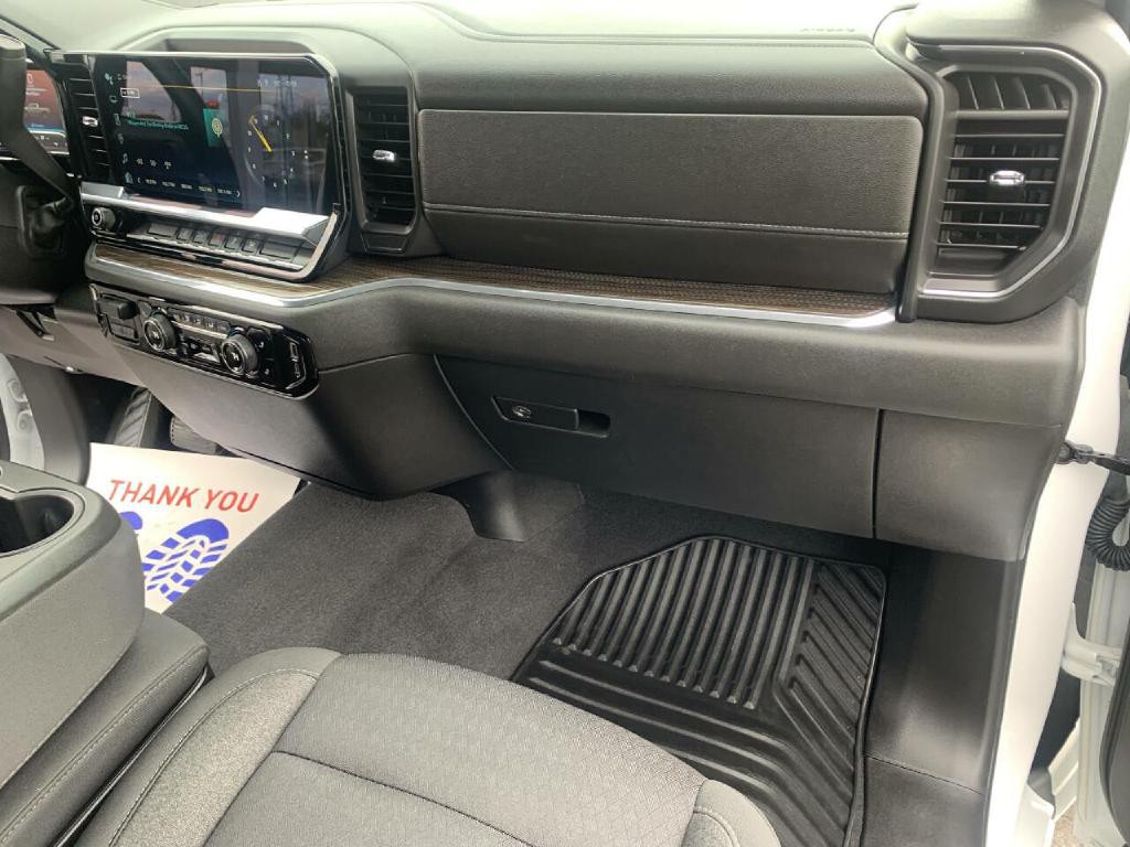 2024 Chevrolet Silverado 1500 Image 27