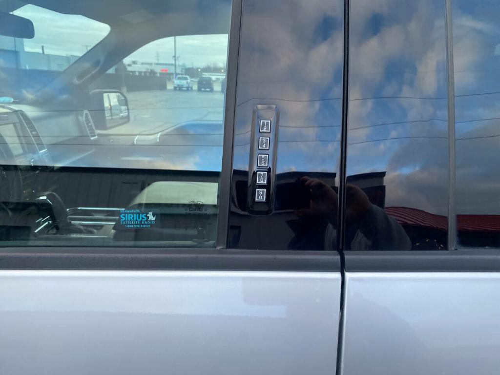 2015 Ford F-150 Image 11