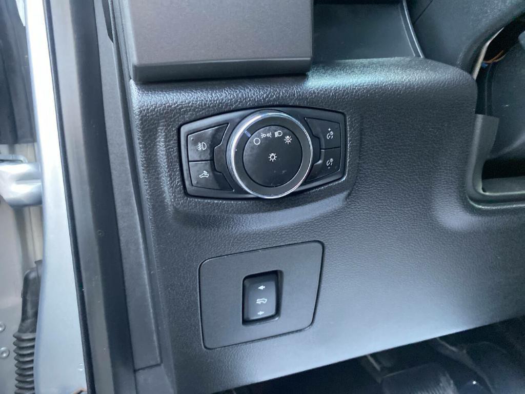 2015 Ford F-150 Image 25