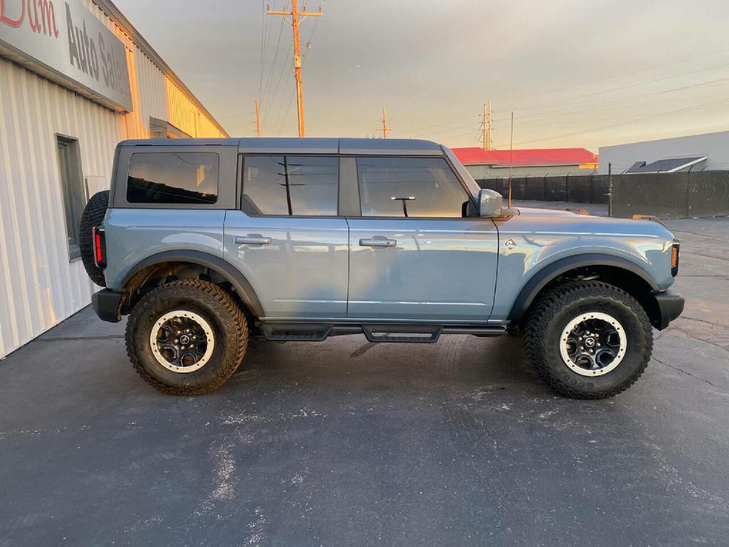 2024 Ford Bronco Image 1