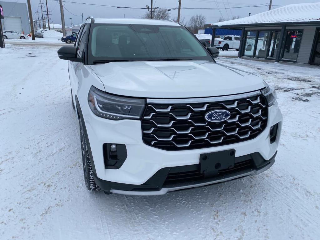 2025 Ford Explorer Image 3