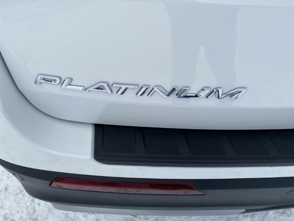 2025 Ford Explorer Image 12