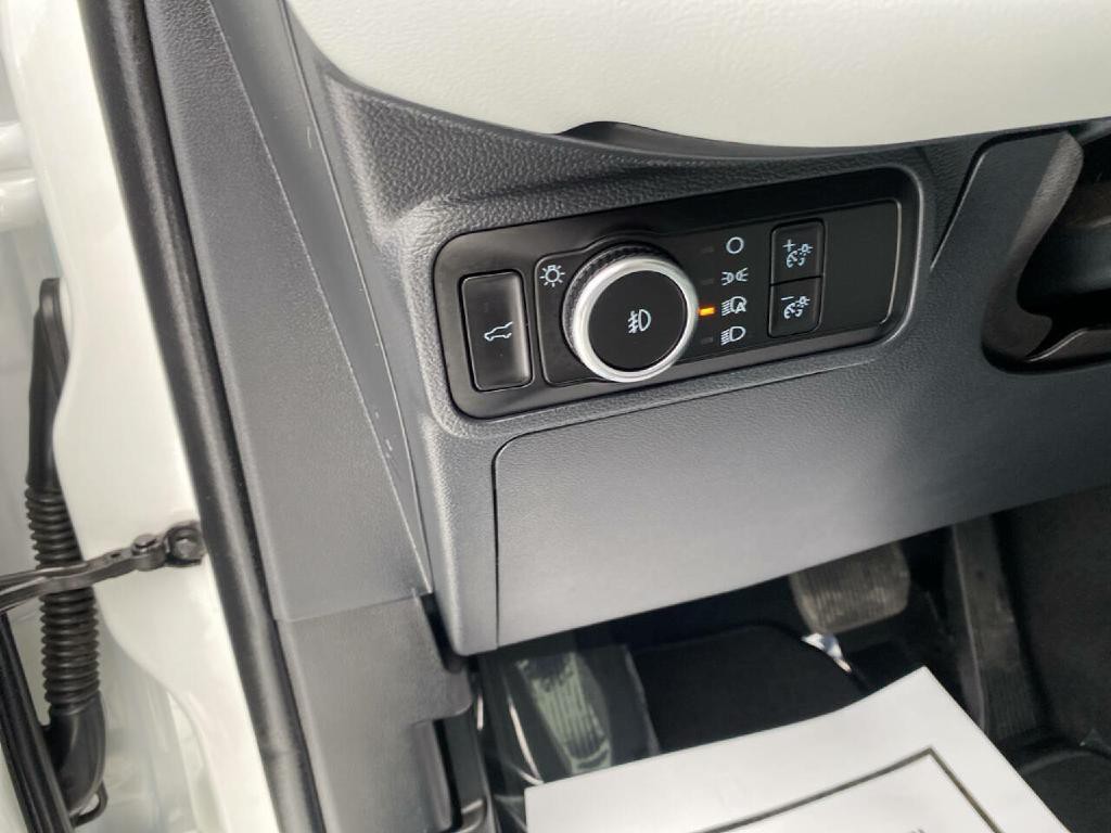 2025 Ford Explorer Image 28