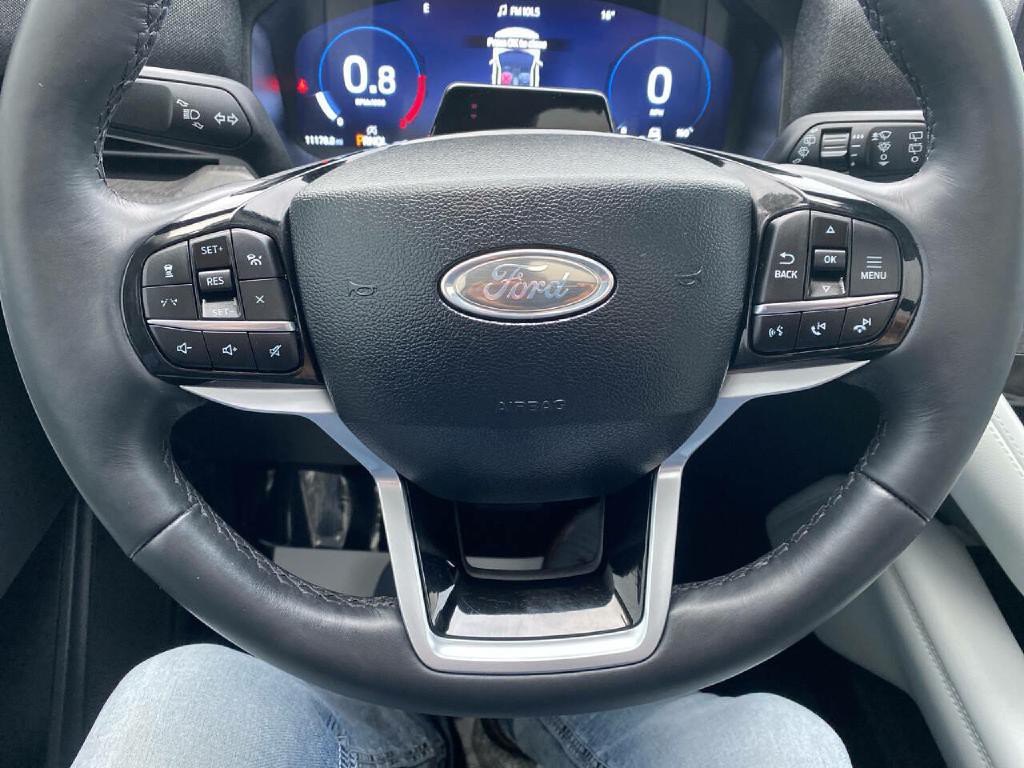 2025 Ford Explorer Image 32