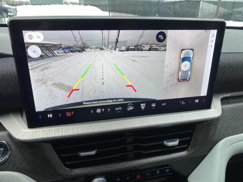 2025 Ford Explorer Image 35