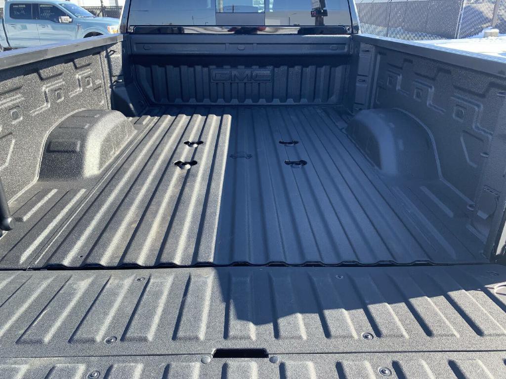 2025 GMC Sierra 2500 Image 10