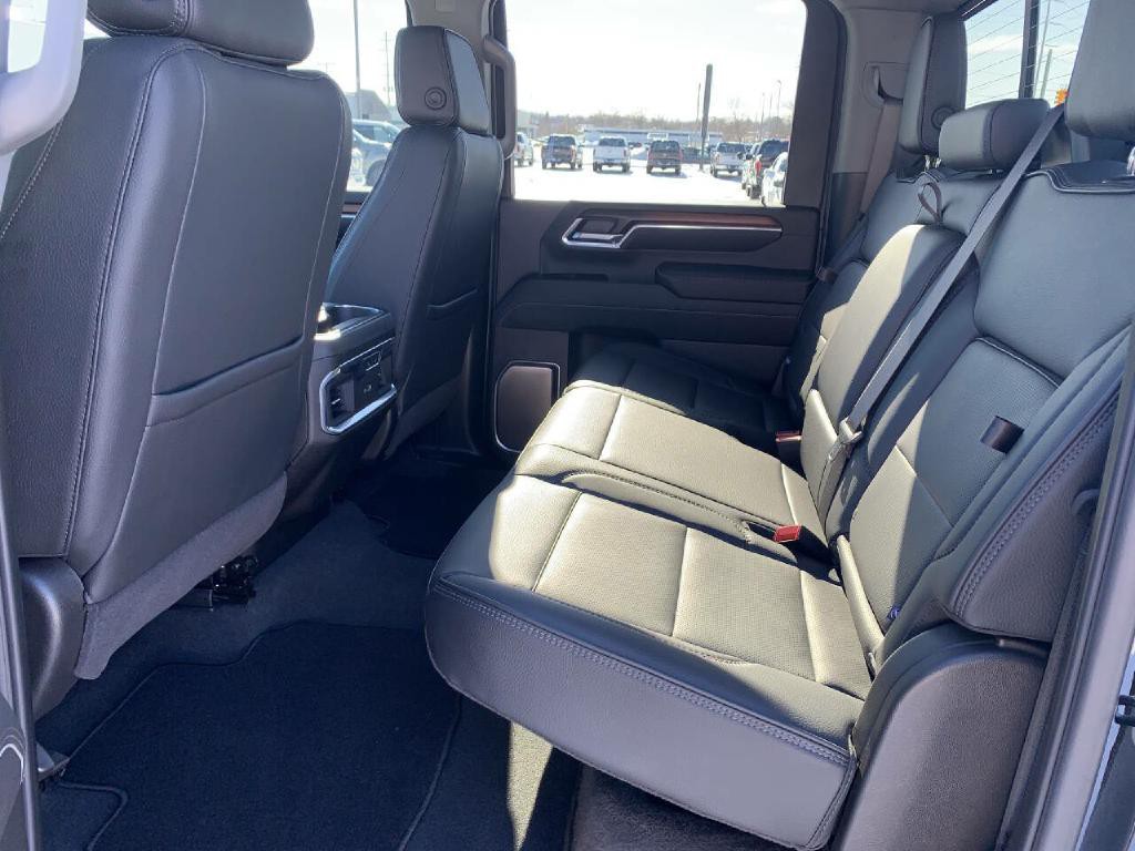 2025 GMC Sierra 2500 Image 25